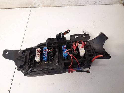 Used Fuse box Fuse box MERCEDES-BENZ GL-CLASS (X164) GL 320 CDI 4-matic (218 hp) 32929947 32929947