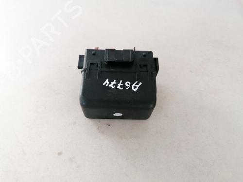 Used Fuse box Fuse box RENAULT MEGANE II (BM0/1_, CM0/1_) 1.9 dCi (BM0G, CM0G) (120 hp) 33082634 33082634