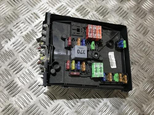 Used Fuse box Fuse box SKODA OCTAVIA II (1Z3) 1.4 (80 hp) 33496922 33496922