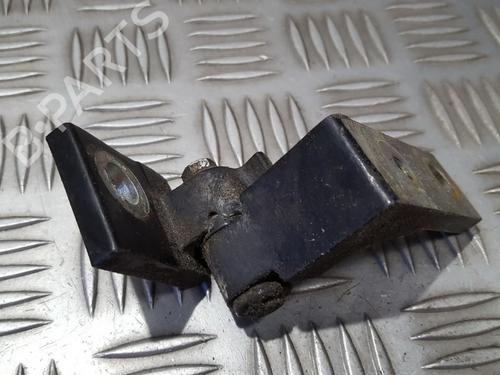 Used Hinge/Door check strap Hinge/Door check strap FIAT STILO (192_) 1.9 D Multijet (100 hp) 33501648 33501648