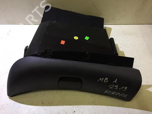 Used Glove box Glove box MERCEDES-BENZ A-CLASS (W168) A 140 (168.031, 168.131) (82 hp) 35655444 35655444