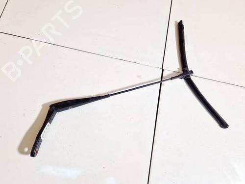 Used Front windshield wiper arm Front windshield wiper arm 32564834 32564834