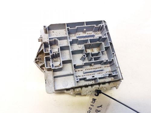 Used Fuse box Fuse box ALFA ROMEO 147 (937_) 2.0 16V T.SPARK (937.AXA1, 937.AXC1, 937.BXC1) (150 hp) 33107441 33107441