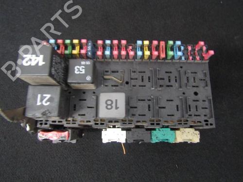 Used Fuse box Fuse box VW VENTO (1H2) 1.9 D (65 hp) 33486086 33486086