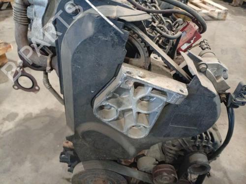 Couvercle de distribution Couvercle de distribution RENAULT SCÉNIC II (JM0/1_) 1.9 dCi (JM0G, JM12, JM1G, JM2C) (120 hp) 36586781 36586781