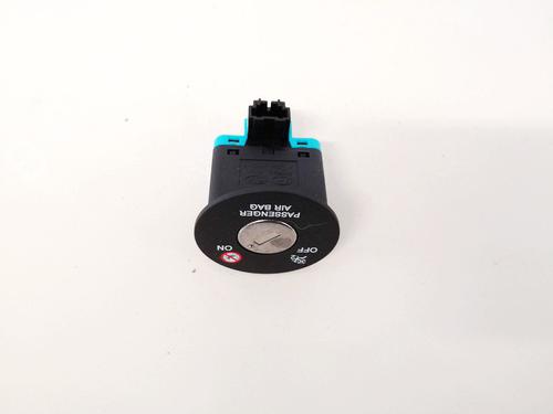 Used Switch Switch HYUNDAI TUCSON (TL, TLE) 1.7 CRDi (116 hp) 33065741 33065741