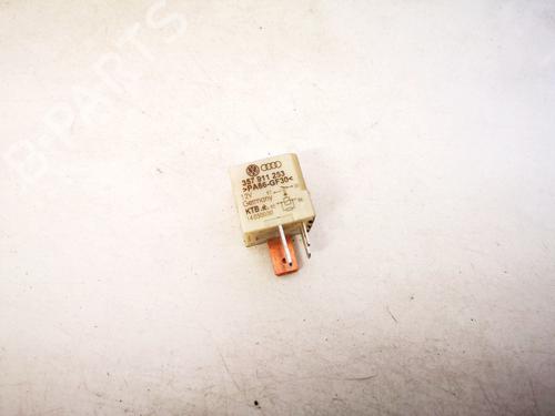 Used Electronic sensor Electronic sensor VW POLO IV (9N_, 9A_) 1.4 TDI (75 hp) 33095788 33095788