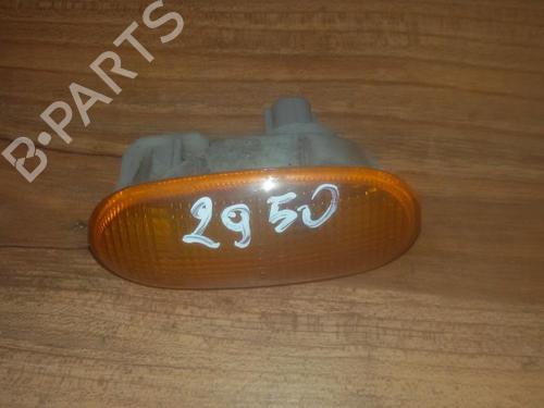 Pisca lateral direito Pisca lateral direito MITSUBISHI GALANT VIII Estate (EA_, EC_) 2.0 (EA2W) (133 hp) 35652649 35652649