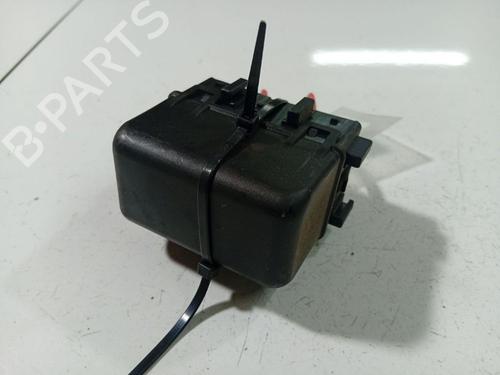 Used Fuse box Fuse box 37505837 37505837