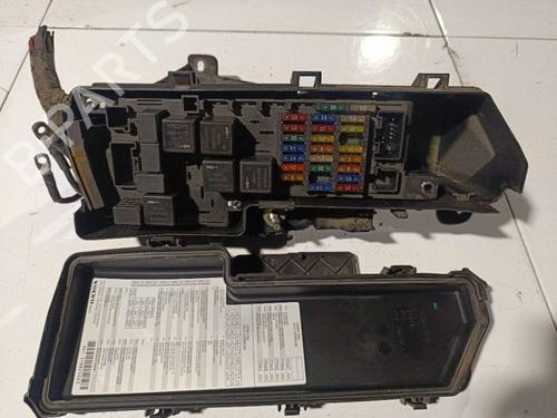 Fuse box VOLVO S60 I (384) D5 | BP32575223E1 - Image 3