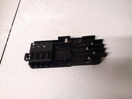 Used Fuse box MERCEDES-BENZ CLS (C219) CLS 320 CDI (219.322) (224 hp) 32621672