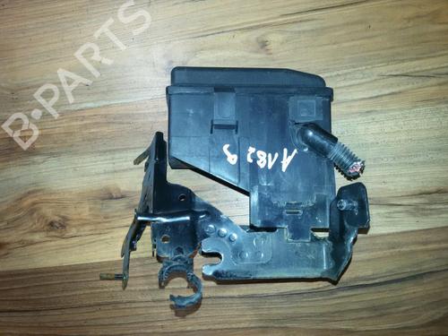 Used Fuse box Fuse box OPEL ZAFIRA A MPV (T98) 1.6 CNG (F75) (97 hp) 33501366 33501366