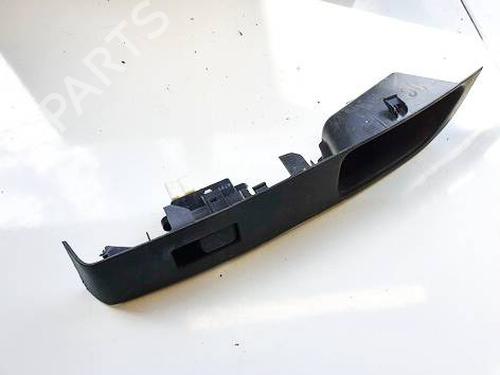 Used Switch NISSAN MICRA III (K12) 1.2 16V (65 hp) 32572781