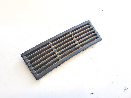 Used Air vent Air vent AUDI 100 C3 Saloon (443, 444) 2.0 D (70 hp) 32957478 32957478