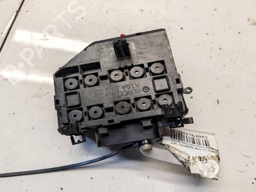 fuse-box-mercedes-benz-m-class-w164-2005-2006-2007-2008-2009-2010-2011-2012-32923614 main image