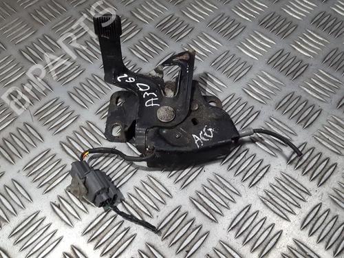 hood-lock-mercedes-benz-e-class-w211-2002-2003-2004-2005-2006-2007-2008-2009-35694398 main image
