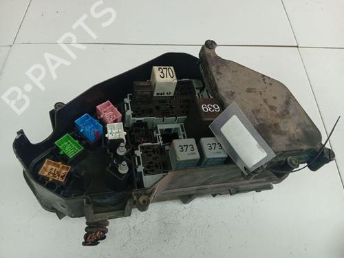 Used Fuse box Fuse box 39232576 39232576