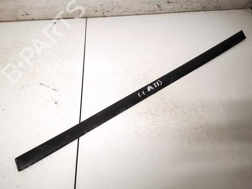 rubber-door-seal-audi-80-b4-saloon-8c2-1991-1992-1993-1994-1995-35167821 main image
