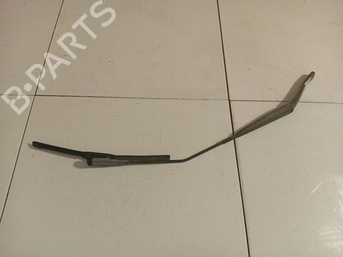 front-windshield-wiper-arm-alfa-romeo-mito-955_-2008-2009-2010-2011-2012-2013-2014-2015-2016-2017-2018-32551789 main image