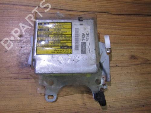 Used ECU airbags ECU airbags LEXUS IS I (_E1_) 200 (GXE10) (155 hp) 33480800 33480800