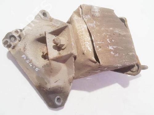 Used Engine mount Engine mount CHRYSLER 300M (LR) 2.7 V6 24V (203 hp) 33524745 33524745