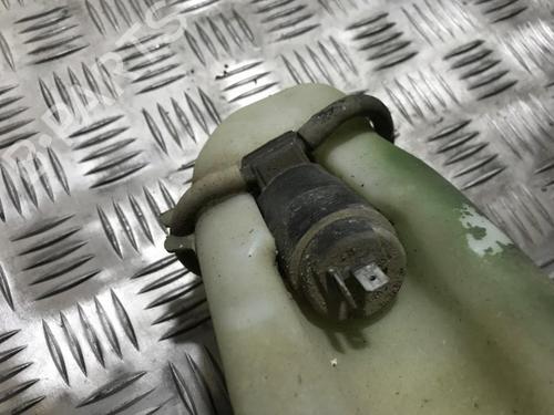 Used Washer pump Washer pump FIAT PUNTO (176_) 60 1.2 (176AP, 176AR, 176AQ, 176BB) (60 hp) 35667436 35667436