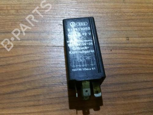 Used Electronic sensor Electronic sensor AUDI 80 B3 Saloon (893, 894, 8A2) 1.6 (70 hp) 33518575 33518575