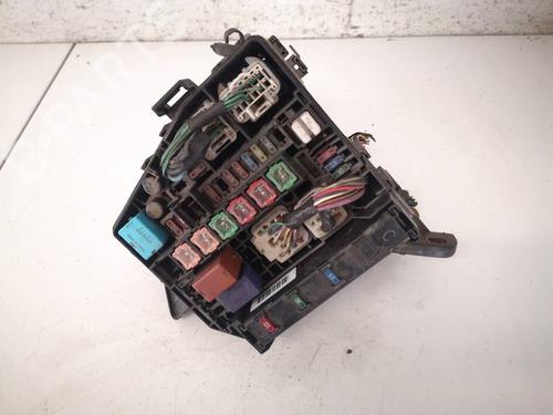 Used Fuse box Fuse box TOYOTA YARIS (_P9_) 1.4 D-4D (NLP90_, NLP90R) (90 hp) 33098209 33098209