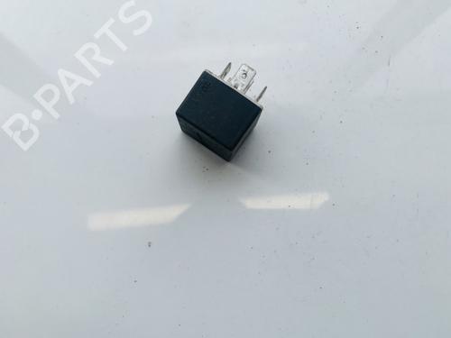 Used Electronic sensor Electronic sensor RENAULT ESPACE II (J/S63_) 2.1 TD (J633, J634, J/S635, J/S63D) (88 hp) 33097363 33097363