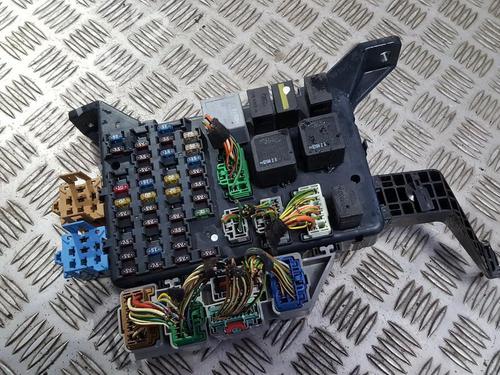 fuse-box-ford-mondeo-iii-b5y-2000-2001-2002-2003-2004-2005-2006-2007-33496380 main image