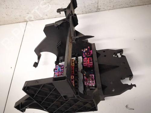 Fuse box SKODA ROOMSTER (5J7) 1.4 TDI | BP32532077E1