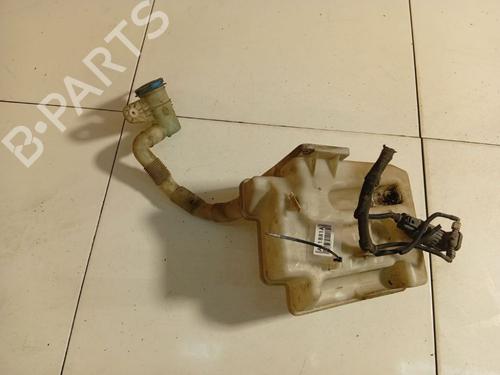 Used Windscreen washer tank Windscreen washer tank VW GOLF PLUS V (5M1, 521) 1.9 TDI (105 hp) 40028647 40028647
