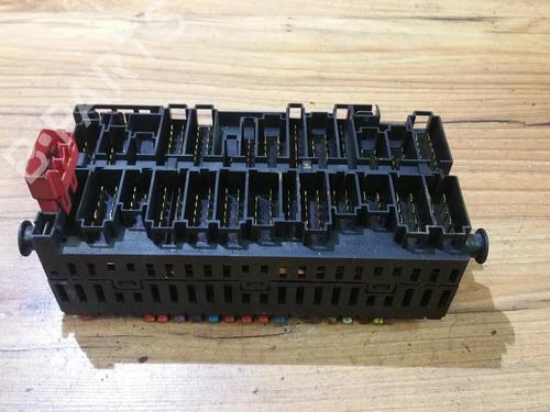Used Fuse box Fuse box FORD GALAXY I (WGR) 2.0 i (116 hp) 33479342 33479342