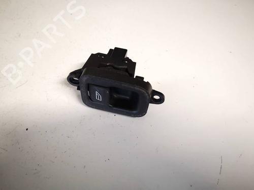 switch-volvo-v50-545-2003-2004-2005-2006-2007-2008-2009-2010-2011-2012-32557131 main image
