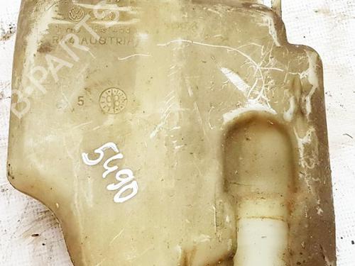 Used Windscreen washer tank Windscreen washer tank VW GOLF III (1H1) 1.9 TDI (90 hp) 35873365 35873365