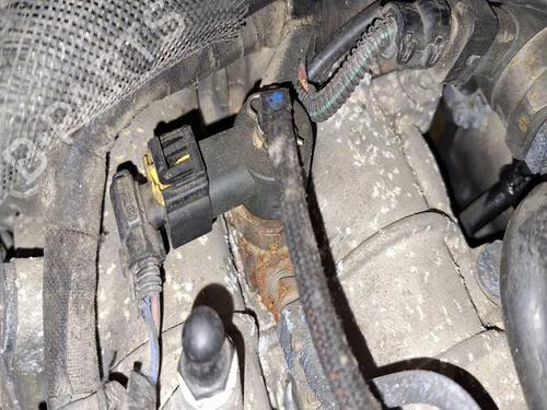 Inyector Inyector SAAB 9-5 Estate (YS3E) 1.9 TiD (150 hp) 34754496 34754496