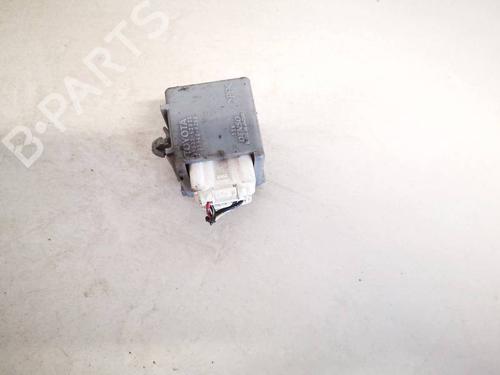 Used Electronic module Electronic module TOYOTA YARIS VERSO (_P2_) 1.3 (NCP20_, NCP22_, NCP20R, NCP22R) (84 hp) 32939140 32939140