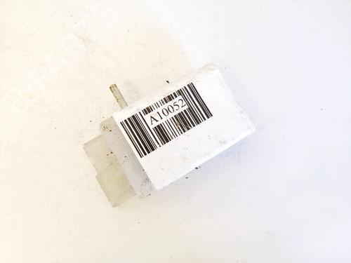 interior-roof-light-mercedes-benz-e-class-w210-1995-1996-1997-1998-1999-2000-2001-2002-2003-35056098 main image