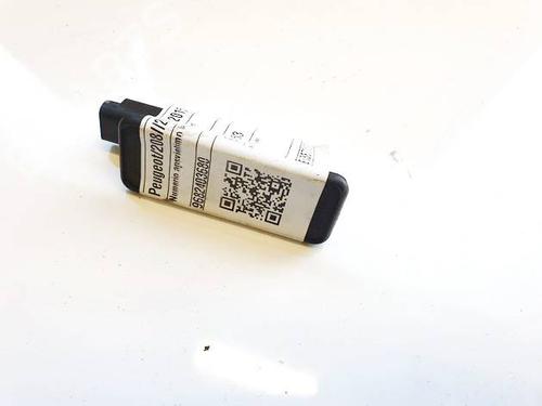 Luz matrícula Luz matrícula TOYOTA PRIUS (_W3_) 1.8 Hybrid (ZVW3_) (99 hp) 34775152 34775152