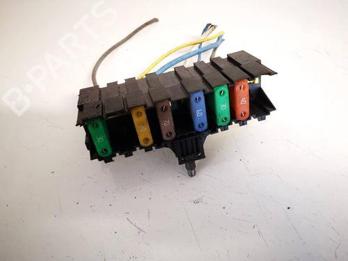 Used Fuse box Fuse box FIAT SCUDO Bus (270_, 272_) 1.6 D Multijet (90 hp) 32590204 32590204