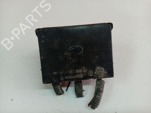 Used Fuse box Fuse box 38259779 38259779
