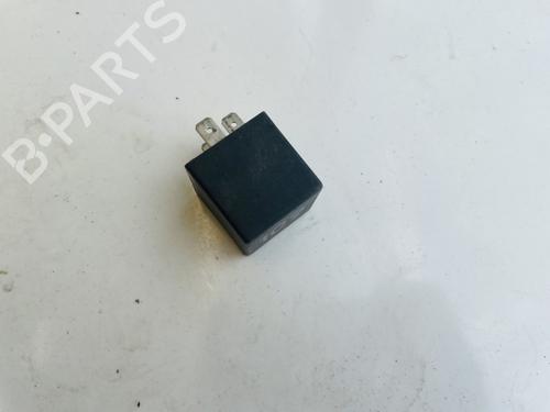 Used Electronic sensor Electronic sensor VW PASSAT B3/B4 Variant (3A5, 35I) 1.9 TDI (90 hp) 32881054 32881054