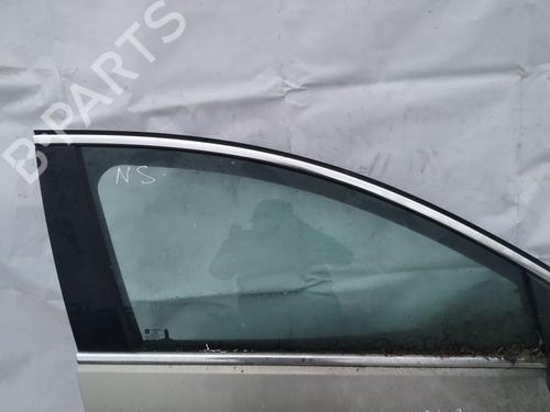 Used Front right door window Front right door window 35634909 35634909
