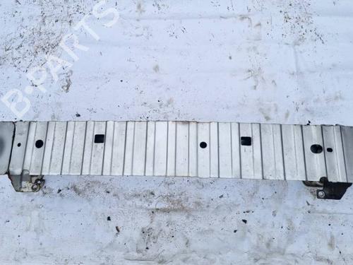 Used Front bumper reinforcement Front bumper reinforcement 35136833 35136833