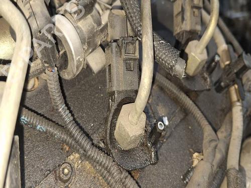 Used Injector Injector VW PHAETON (3D1, 3D2, 3D3, 3D4, 3D6, 3D7, 3D8, 3D9) 3.0 V6 TDI 4motion (224 hp) 40166558 40166558