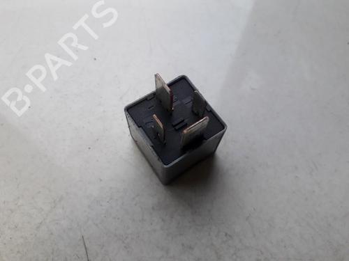 Electronic sensor FORD MONDEO III (B5Y) 2.0 16V TDDi / TDCi | BP33516719M84 - Image 2