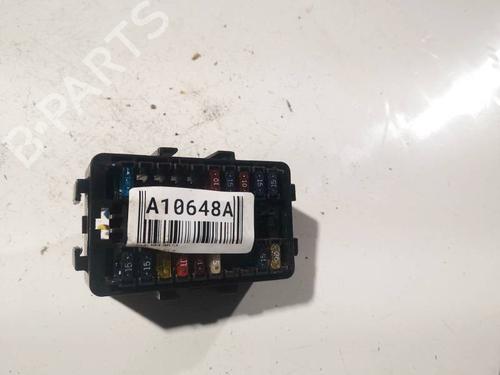 Used Fuse box SUZUKI IGNIS II (MH) 1.3 (RM413) (94 hp) 32567844