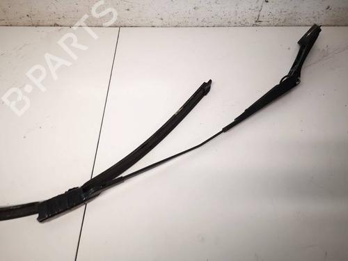 front-windshield-wiper-arm-ford-focus-iii-2010-2011-2012-2013-2014-2015-2016-2017-2018-2019-2020-32536859 main image