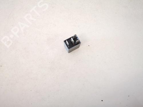 Electronic sensor KIA SORENTO I (JC) 2.5 CRDi 4WD | BP33080557M84 - Image 3