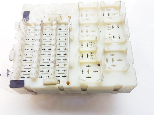 Used Fuse box Fuse box 33098598 33098598